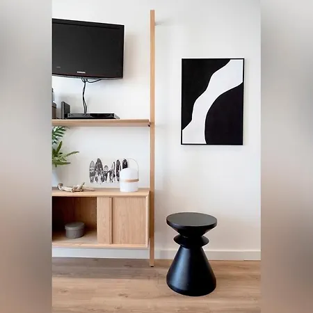 Nouvelle Vague Modern Ocean View W Balcony - Swimming Pool Apartament *