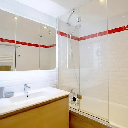 Nouvelle Vague Modern Ocean View W Balcony - Swimming Pool