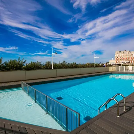Nouvelle Vague Modern Ocean View W Balcony - Swimming Pool Apartment *