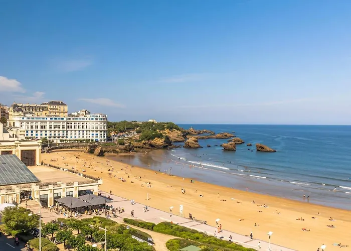 Nouvelle Vague Modern Ocean View W Balcony - Swimming Pool Apartman