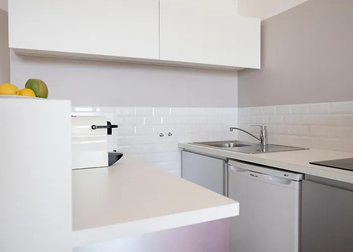 Appartamento Nouvelle Vague Modern Ocean View W Balcony - Swimming Pool *